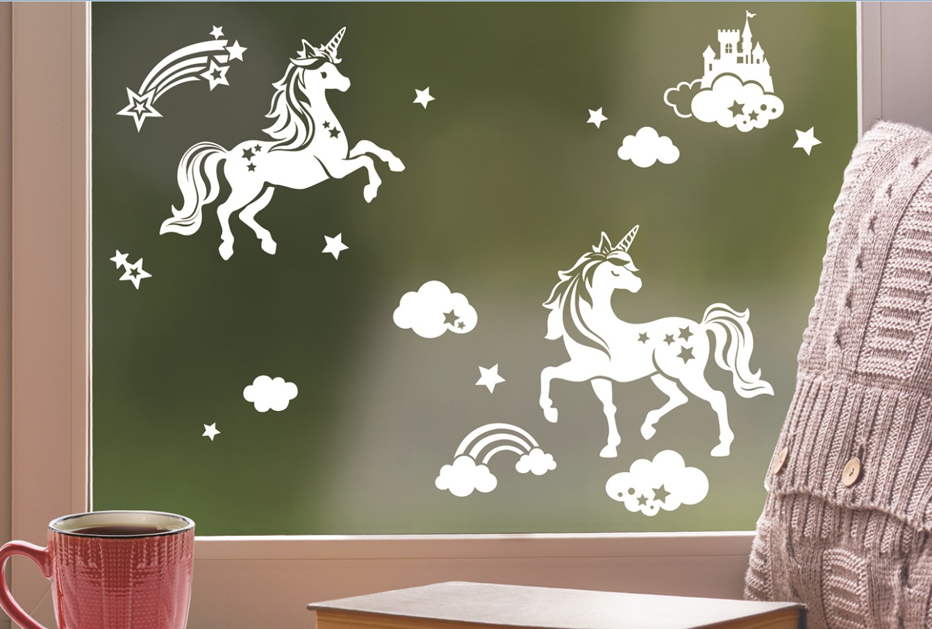 Samolepky na zeď bílí jednorožci 27,5 x 41 cm